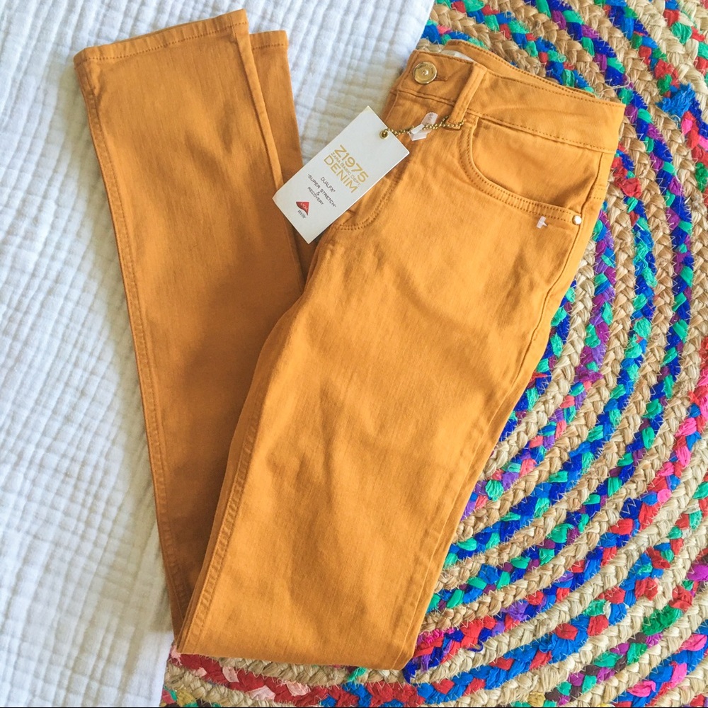 Zara Mustard Super Stretch Straight Jeans Size 24
